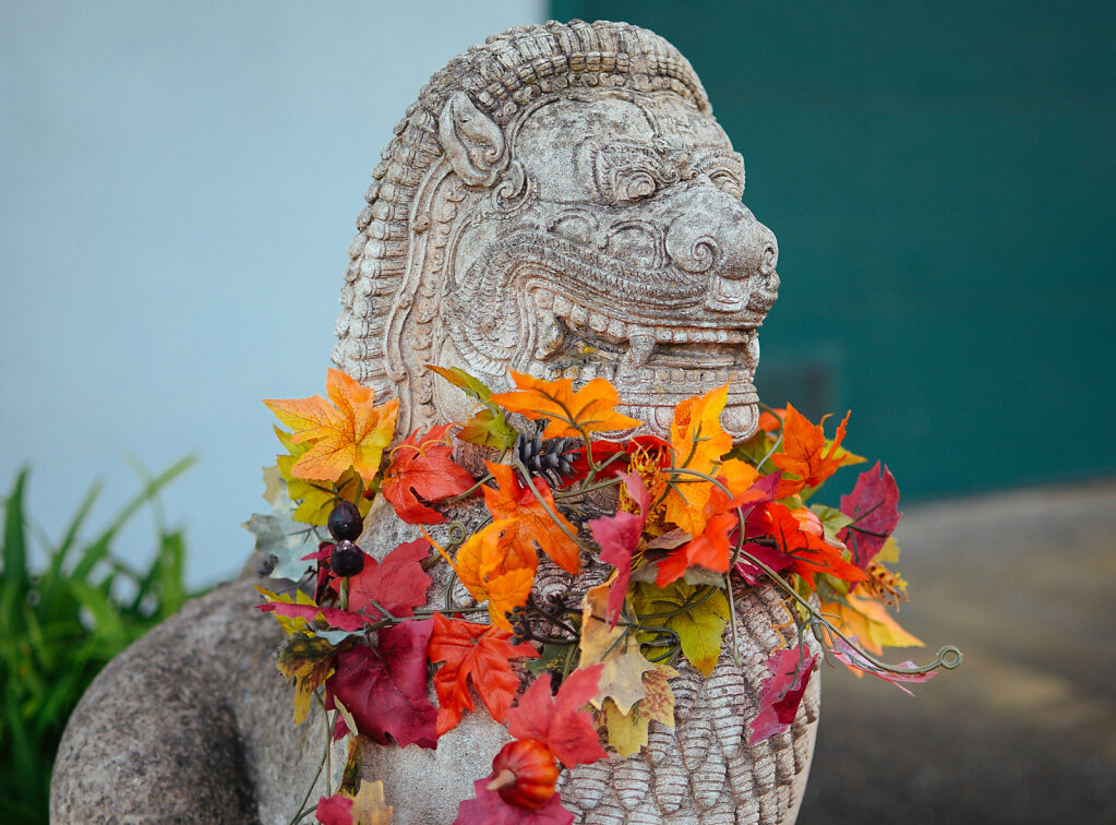 A Fall Styled Statue